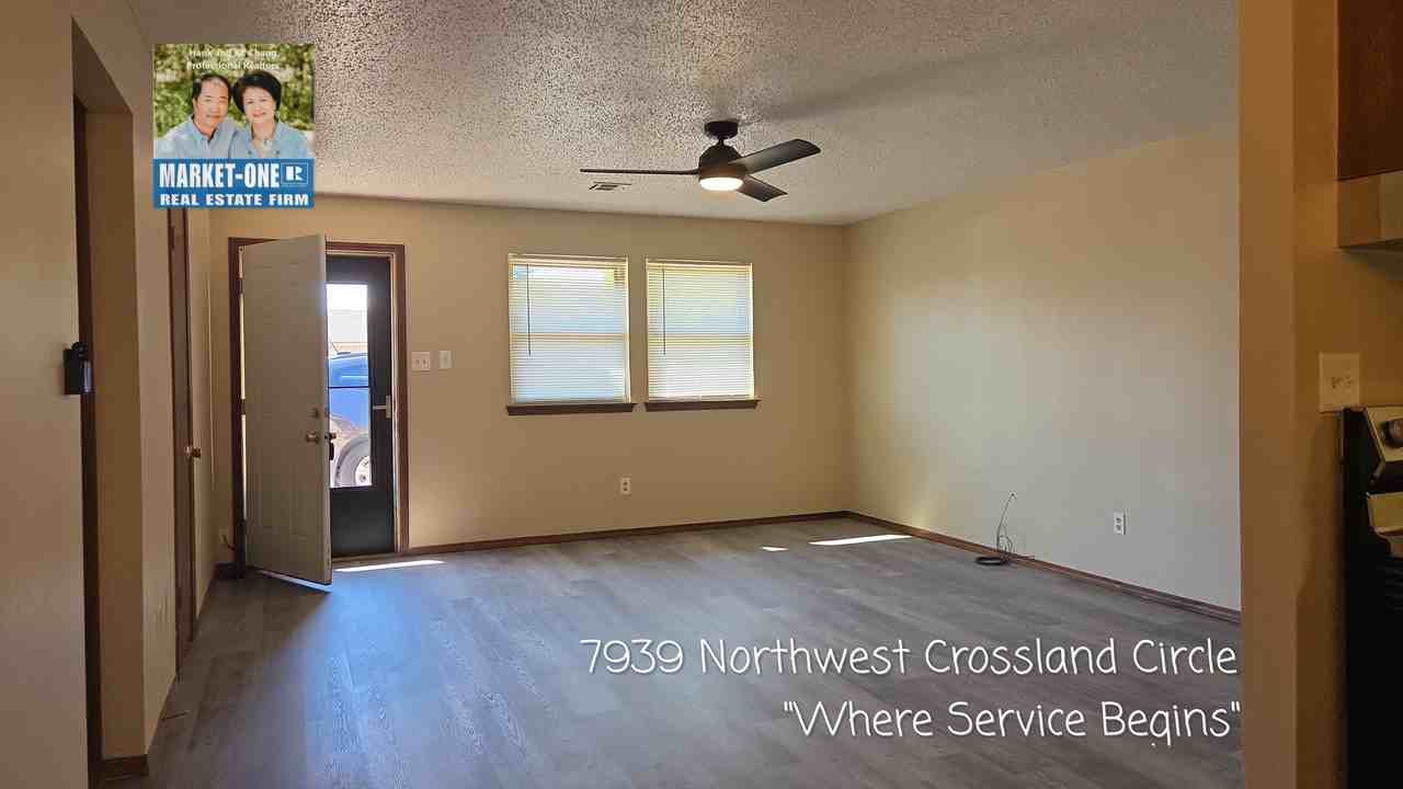 7927 Northwest Crossland Circle #B - Photo 5 of 19