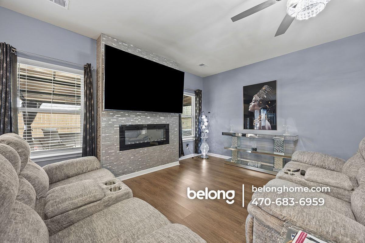 324 Denton Way - Photo 3 of 10