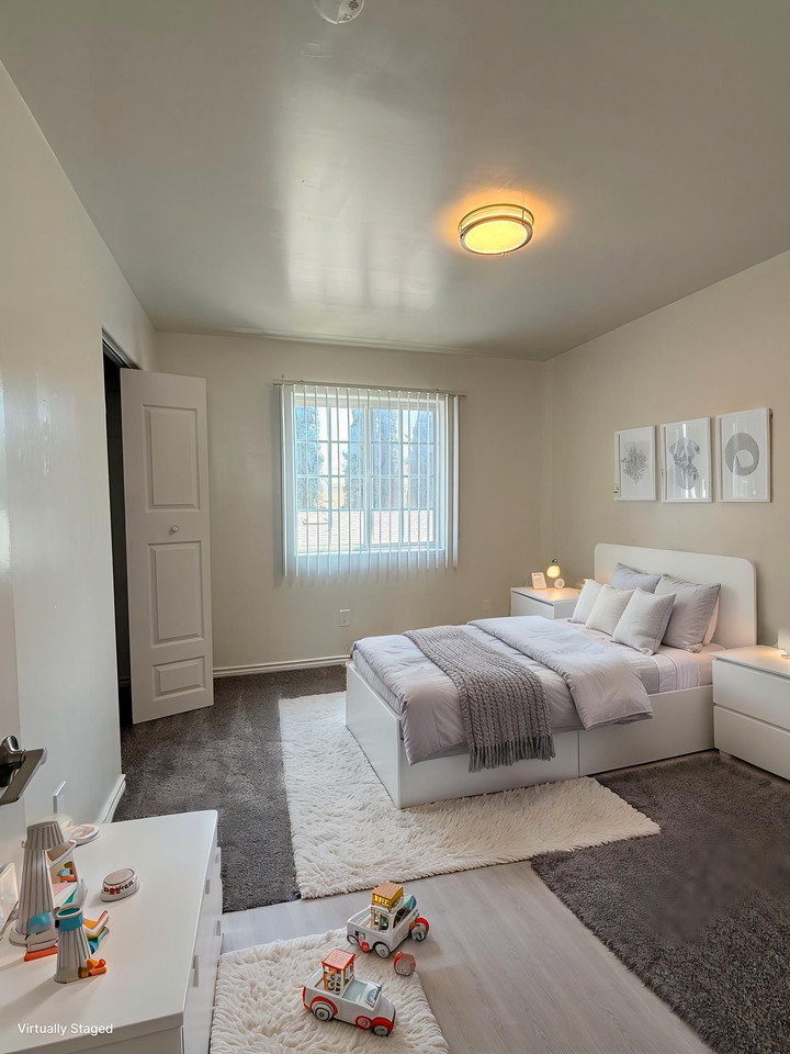 11225 1/2 South Budlong Avenue - Photo 5 of 18
