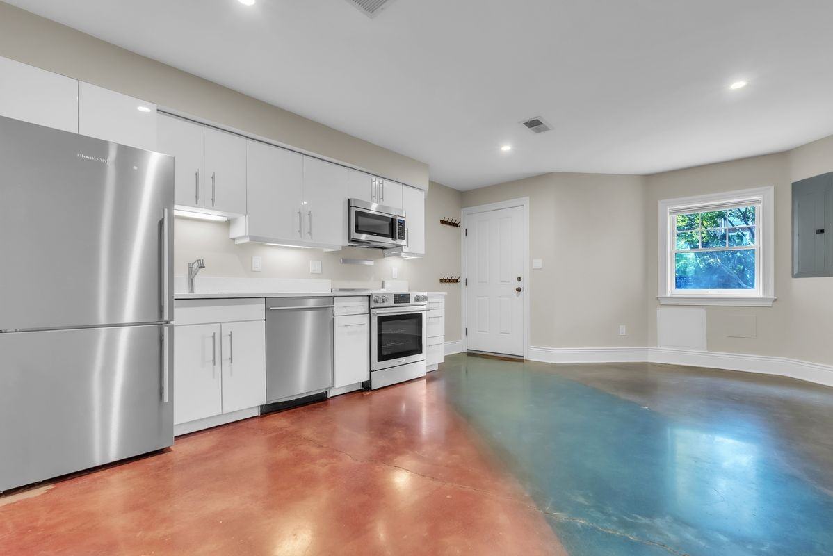 225 R St Nw - Photo 6 of 13