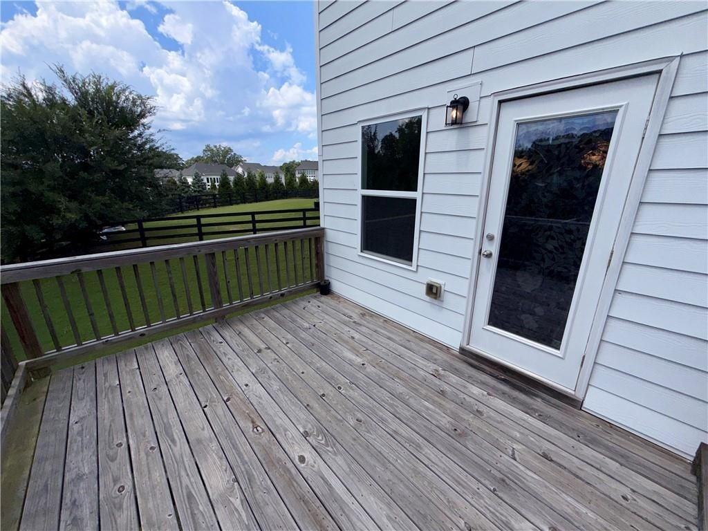 323 Coppergate Ct - Photo 7 of 45