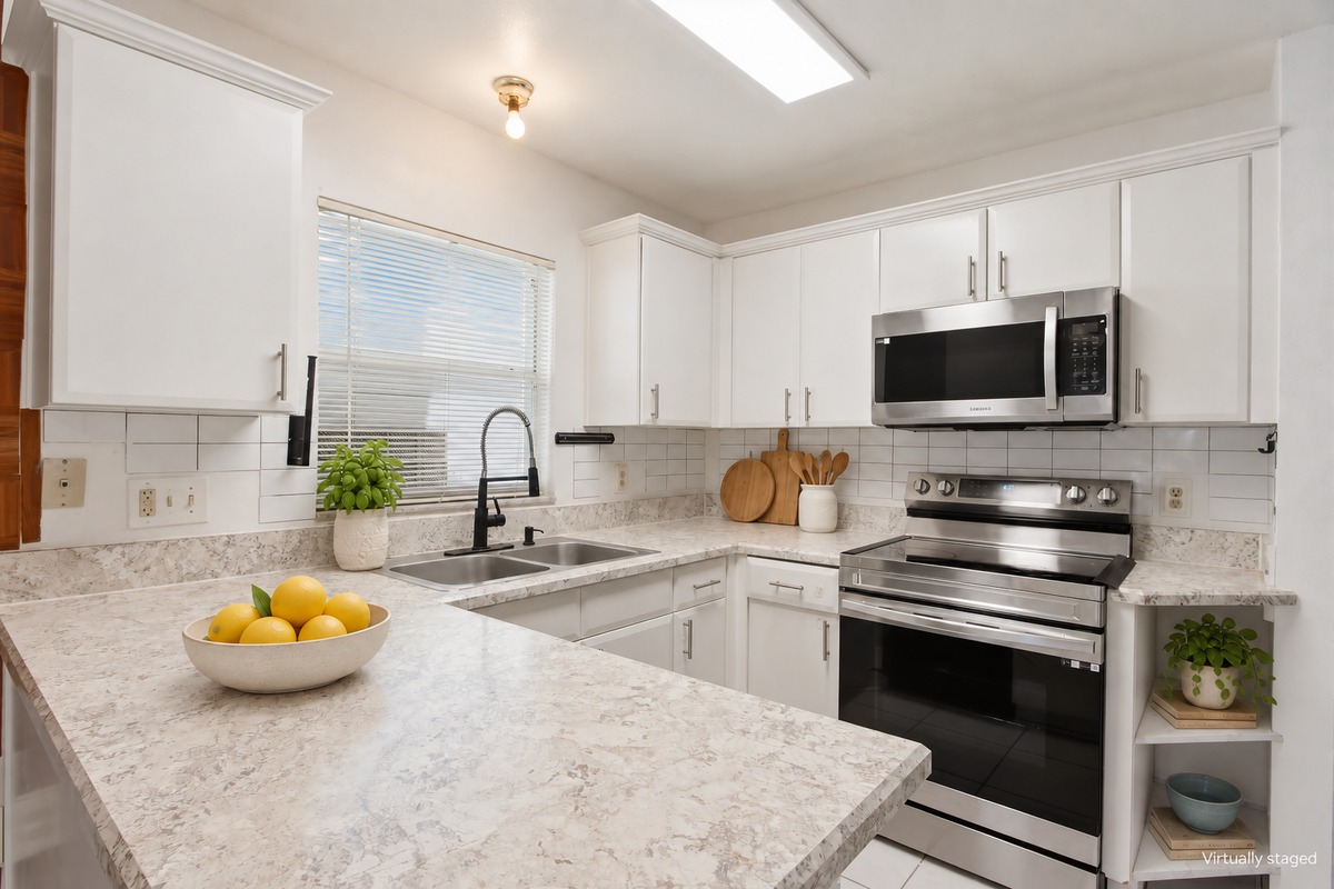 3416 Hamlet Loop - Photo 5 of 27