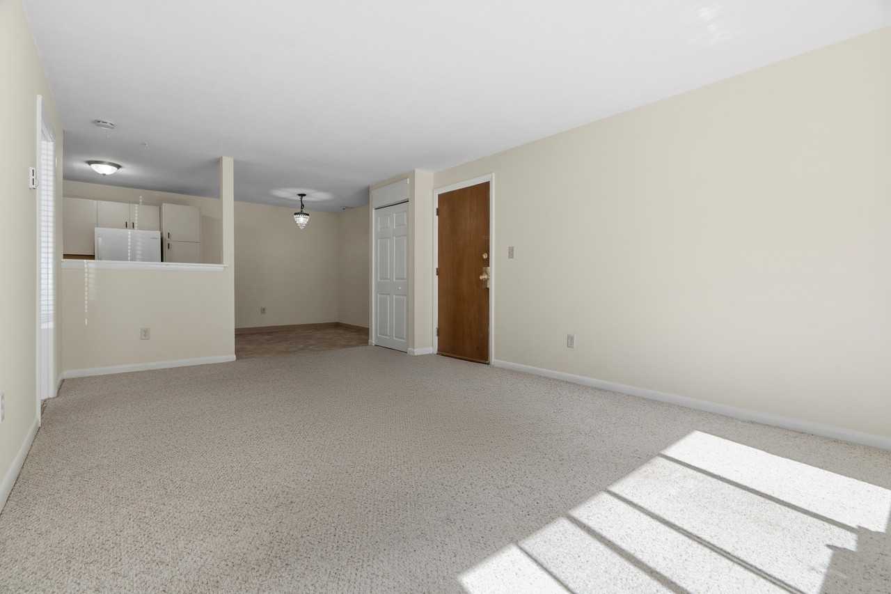 74 Beach St #1 - Photo 6 of 11