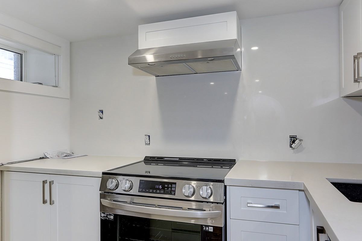 61 Clouston Ave - Photo 6 of 28