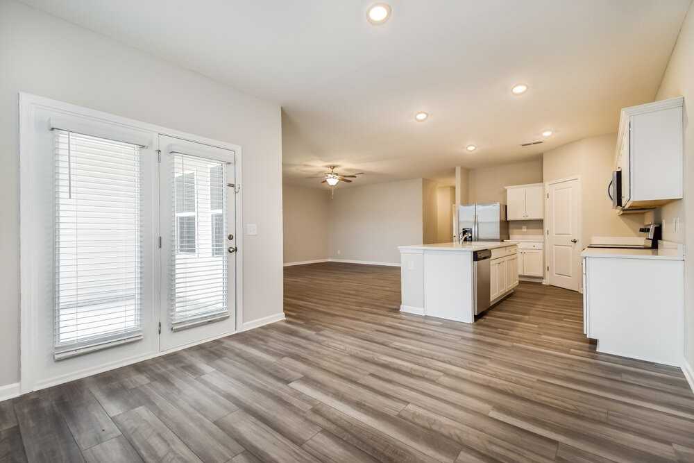 560 Knightsbridge Ln - Photo 5 of 16