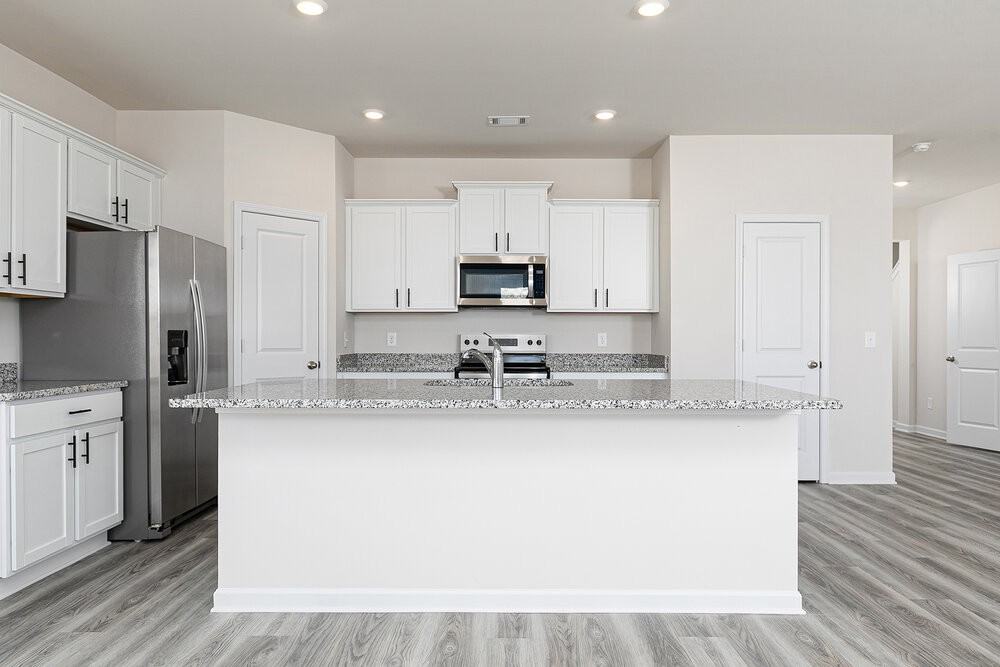 134 Howell Dr - Photo 6 of 15
