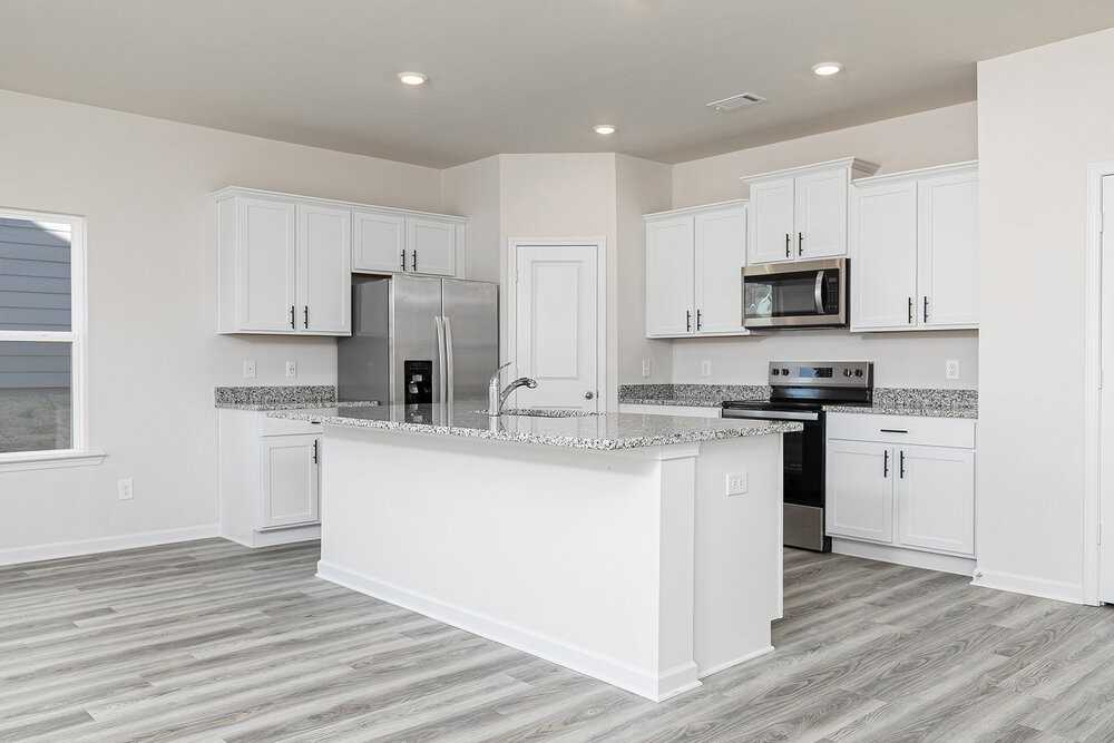 134 Howell Dr - Photo 7 of 15