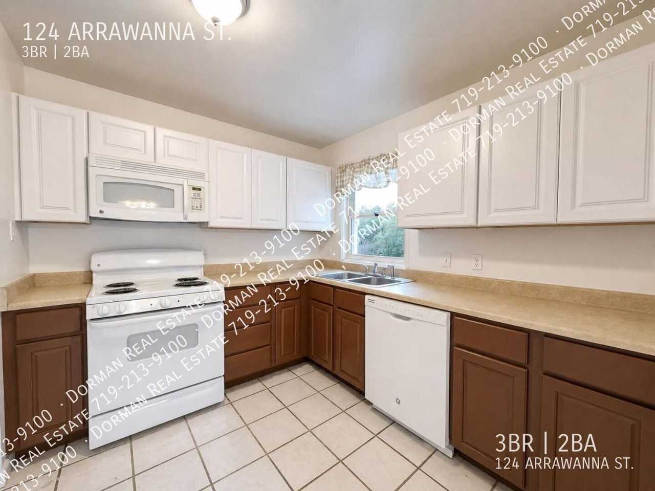 124 Arrawanna St - Photo 2 of 24