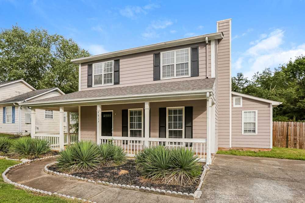 4817 Farmview Dr - Photo 4 of 17