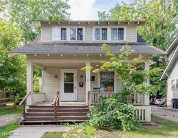 featured image of 926 Dewey Ave