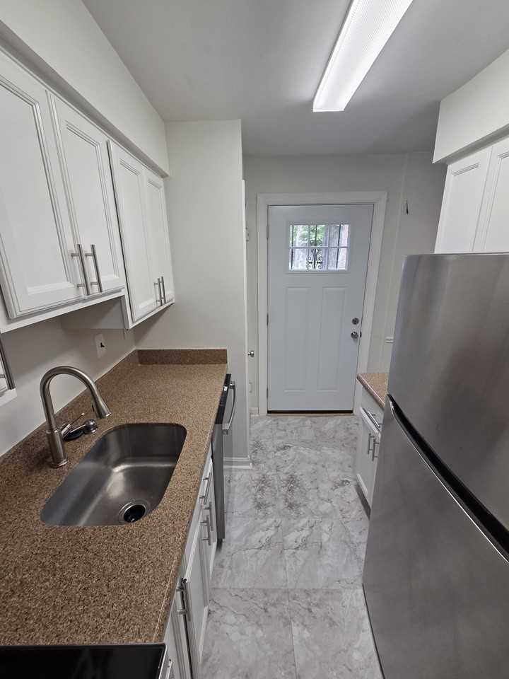 3820 V St Se #1 - Photo 6 of 15