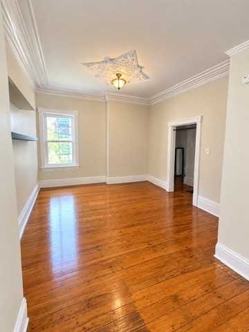 417 Lisgar St - Photo 4 of 17