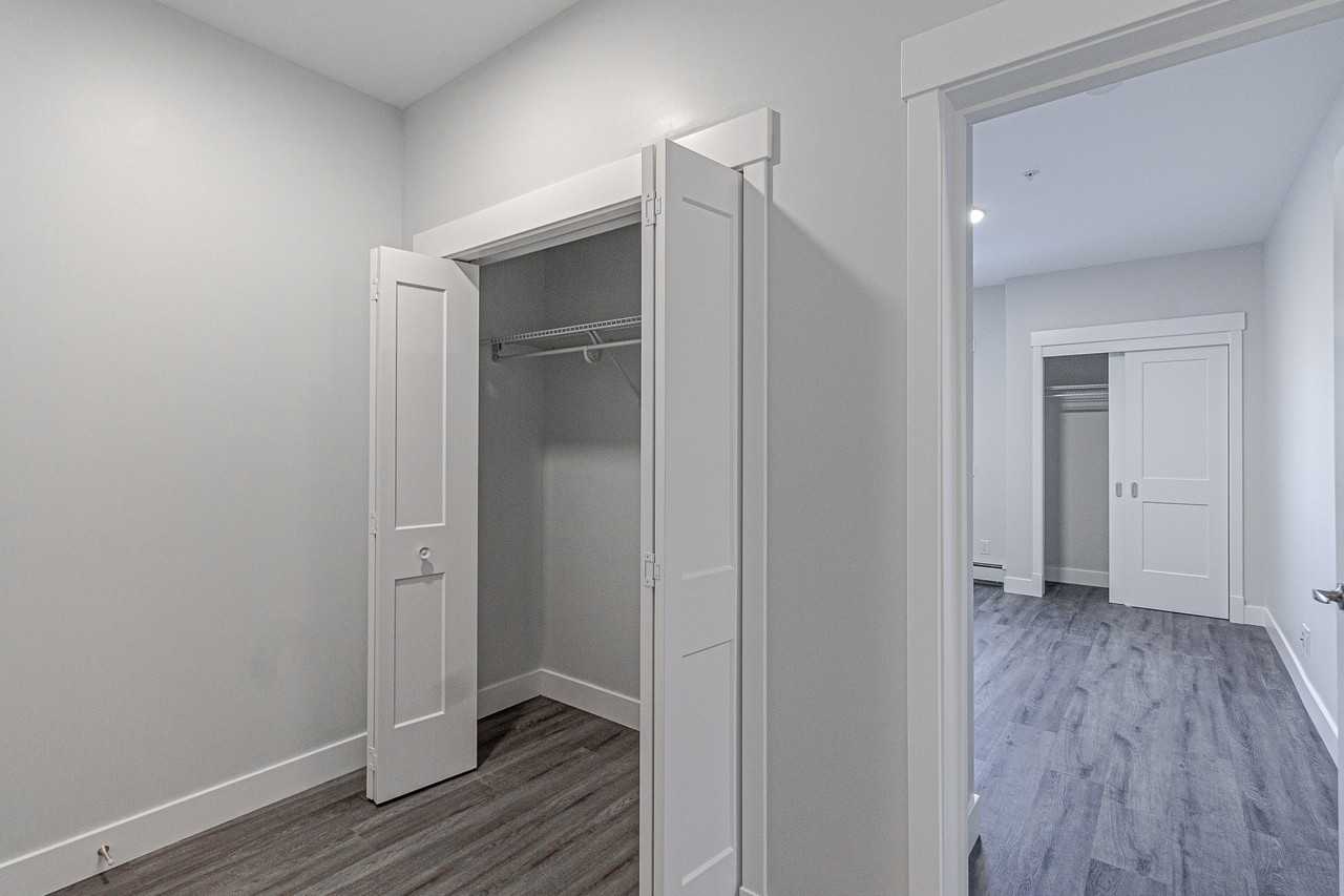 302, 305 14 Avenue Northeast - Photo 6 of 14