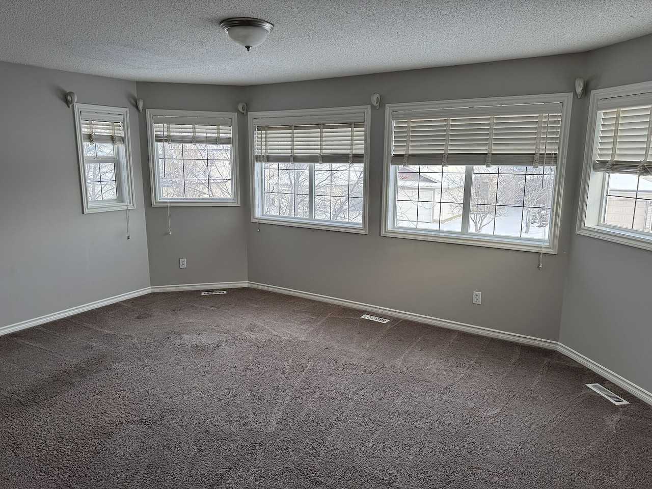 20407 51 Ave Nw - Photo 7 of 13