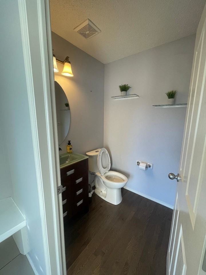 186 Autumn Cres Se - Photo 6 of 15