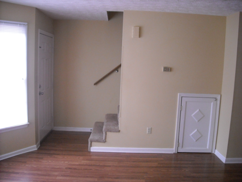 312 Highland Park Dr - Photo 2 of 15