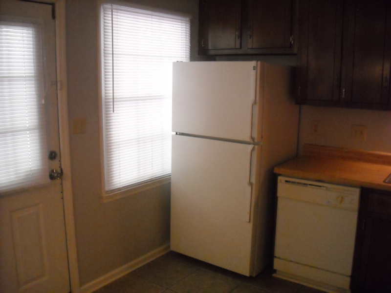 312 Highland Park Dr - Photo 6 of 15
