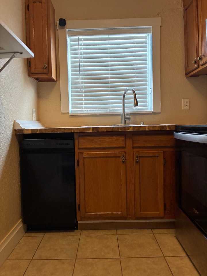 1610 E 19th Ave - Photo 3 of 16