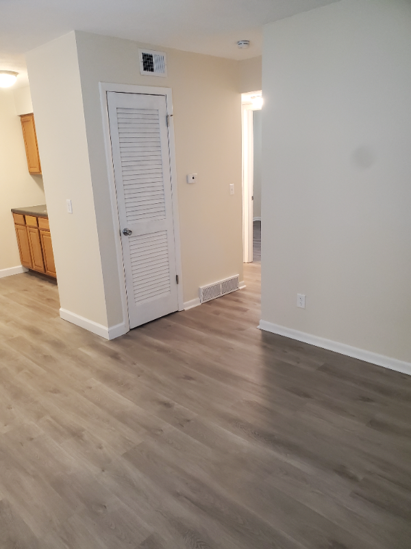2846 Joyce Ave #B - Photo 6 of 26