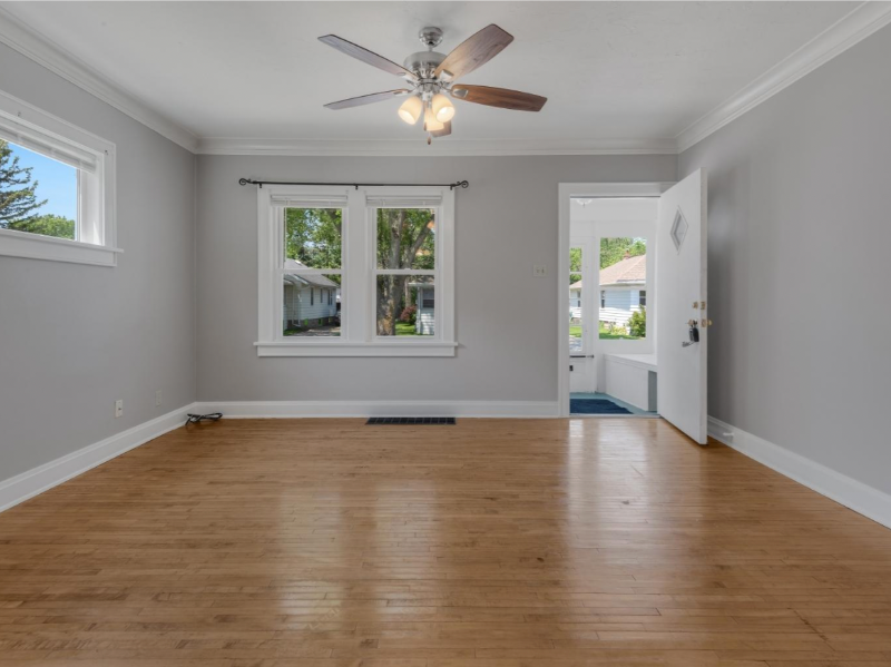 520 Northern Ave - Photo 3 of 12