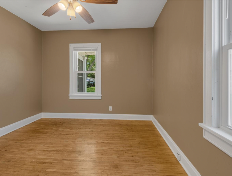 520 Northern Ave - Photo 6 of 12