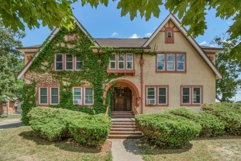 715 S Kinney Ave #1