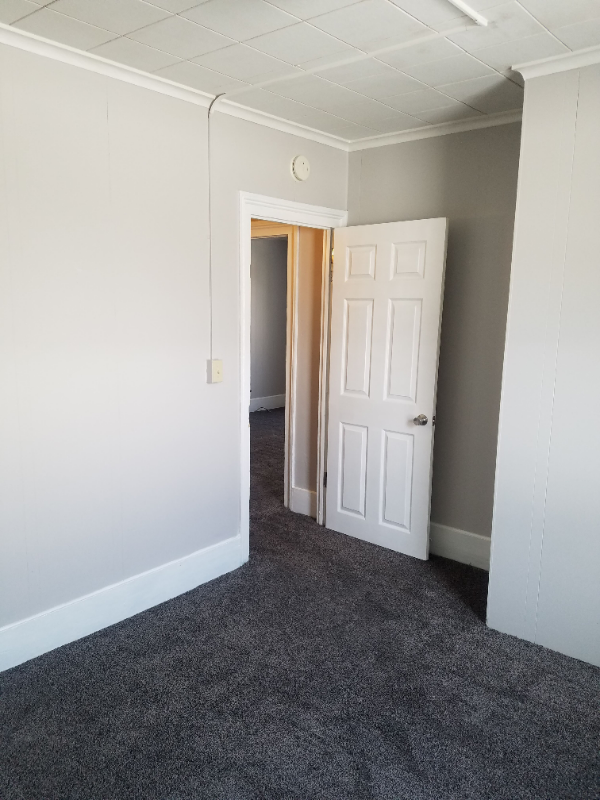 1135 S Grand Ave #2 - Photo 5 of 16