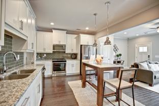 914 Westmoreland Cir Nw - Photo 1 of 1