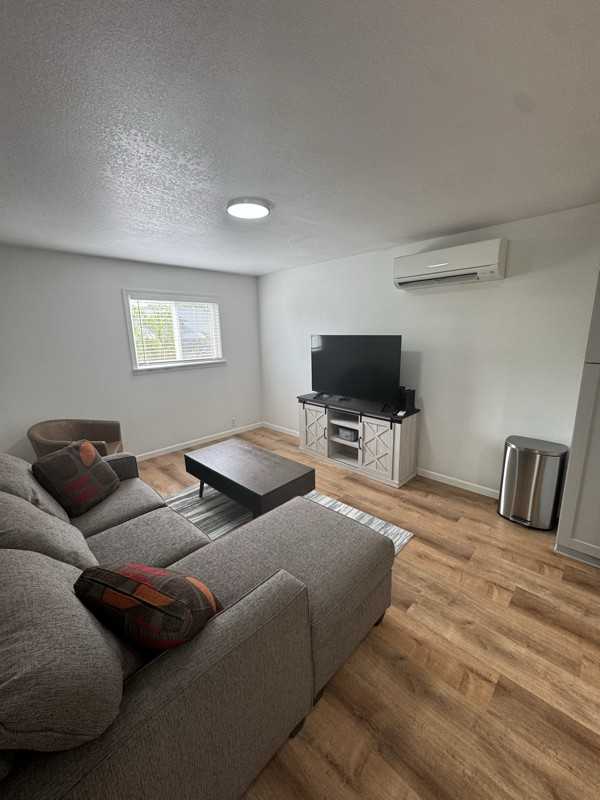 259 Ands E Street #257UNIT2 - Photo 3 of 16