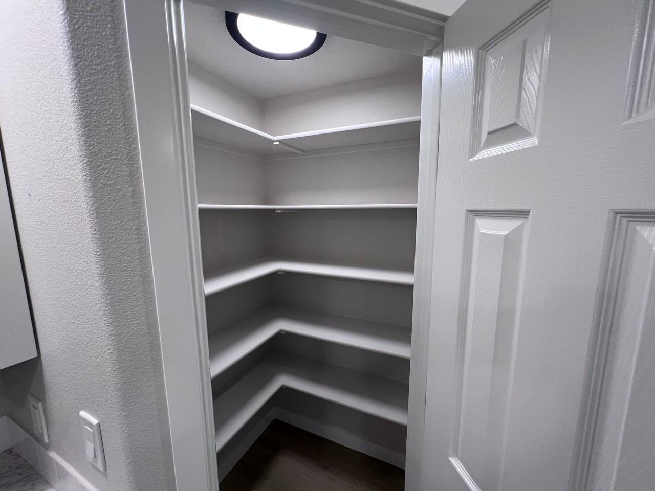 5318 Ormsby Ave - Photo 6 of 14