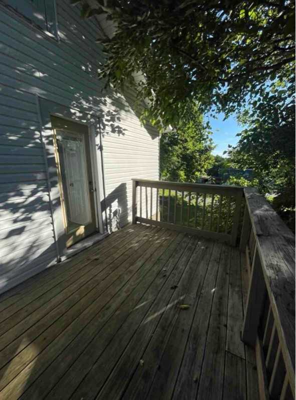1924 Hall Ave - Photo 2 of 7