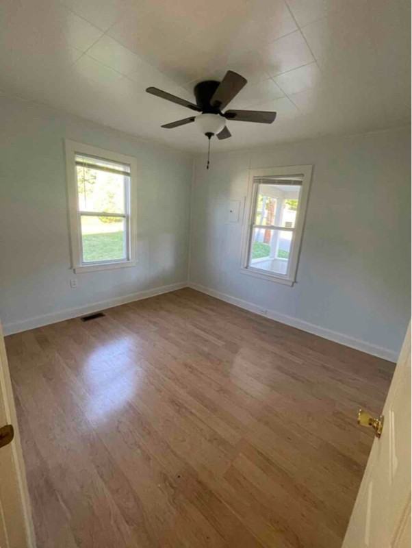 1924 Hall Ave - Photo 6 of 7