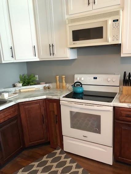 5107 Labadie Ave #2E - Photo 7 of 15