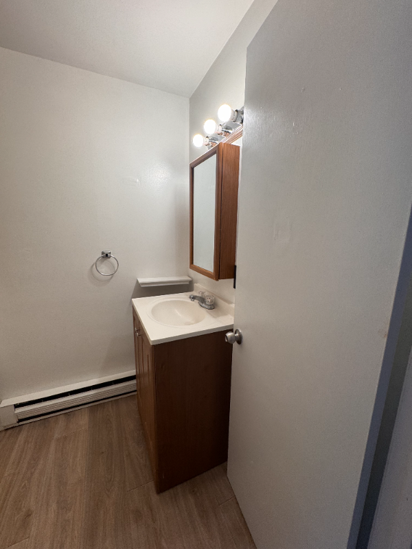 8 East St #10 - Photo 4 of 9