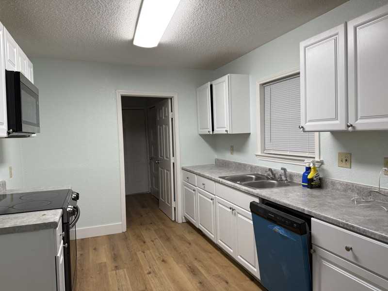 2543 E Ann Arbor Ave - Photo 5 of 19