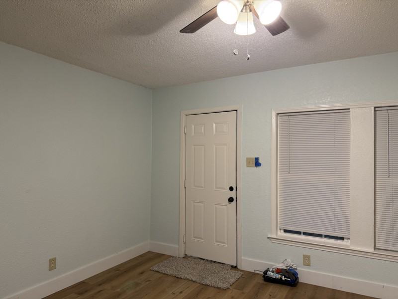 2543 E Ann Arbor Ave - Photo 7 of 19
