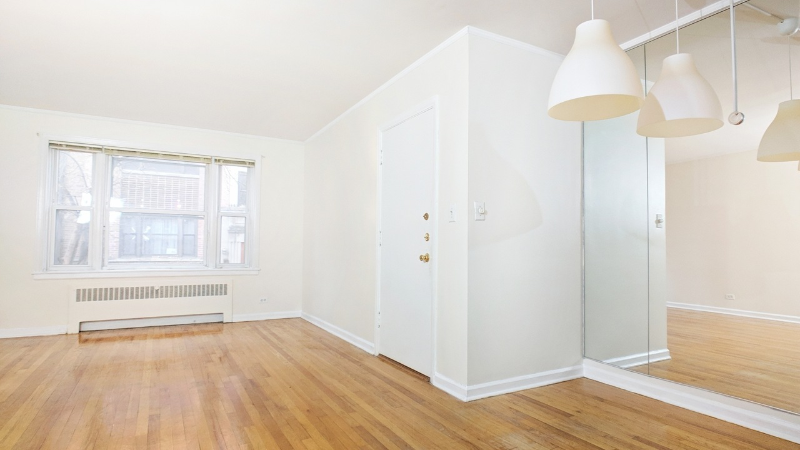 1518 N Harlem Ave #2W - Photo 2 of 8
