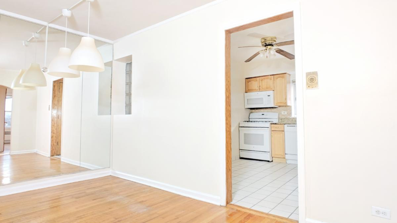1518 N Harlem Ave #2W - Photo 4 of 8