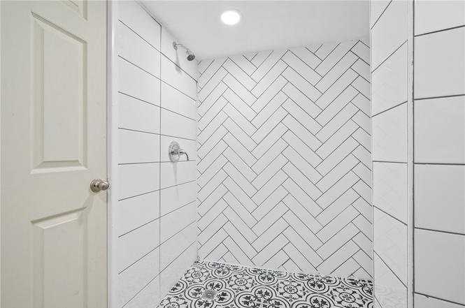 2811 Brentwood Ave #3 - Photo 3 of 12