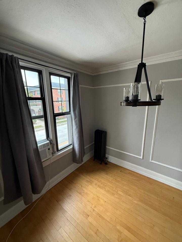 4312 N Oakland Ave - Photo 7 of 8