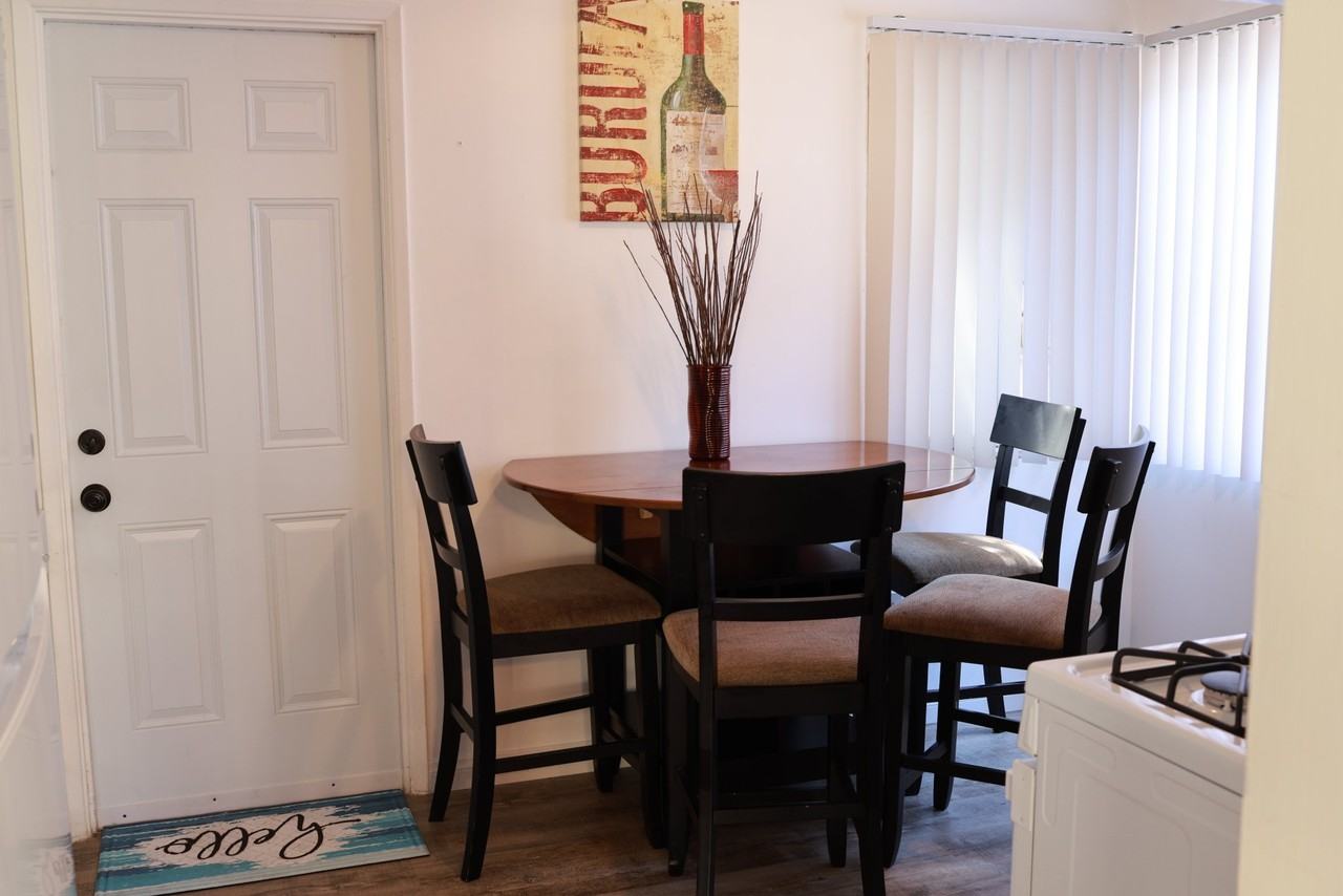 1513 Missouri St - Photo 6 of 11