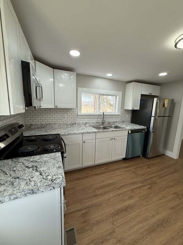 8424 Romine Rd - Photo 3 of 9