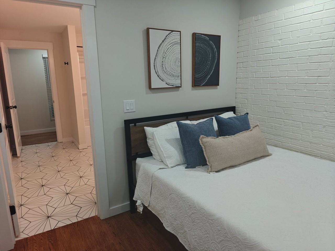920 Friendly Pl - Photo 2 of 22