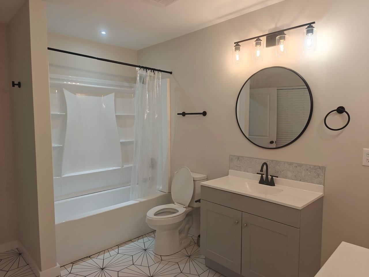 920 Friendly Pl - Photo 5 of 22