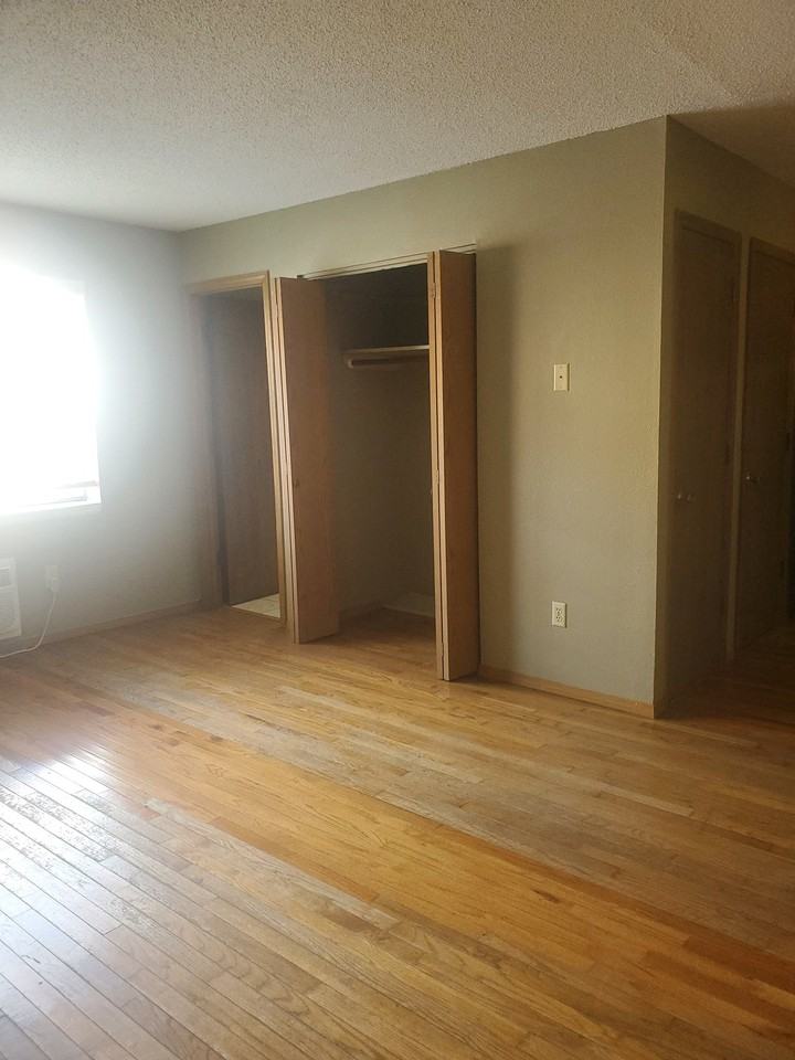 664 E Cherry St #D5 - Photo 5 of 10