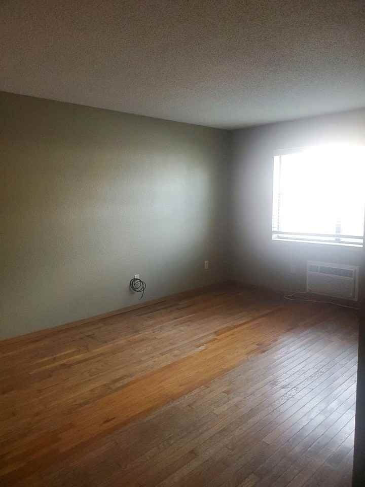664 E Cherry St #D5 - Photo 6 of 10