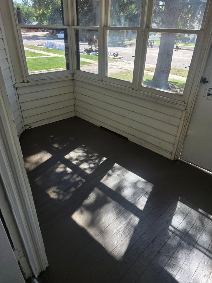 332 Jackson St - Photo 4 of 19