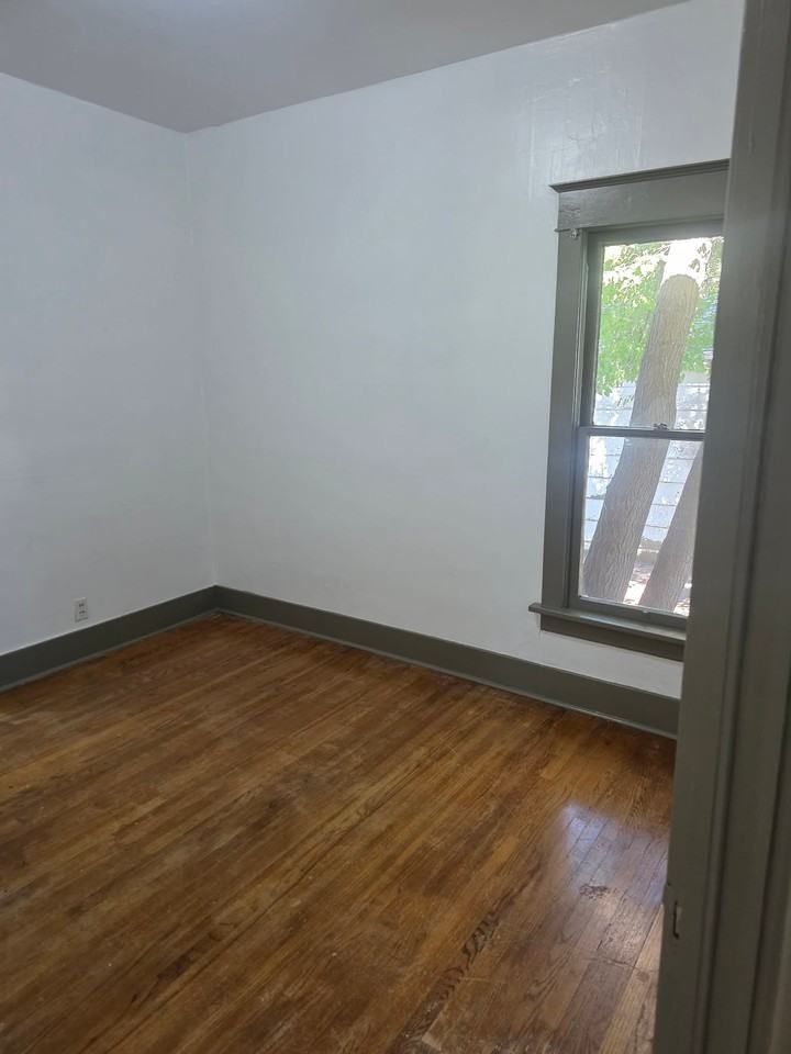 332 Jackson St - Photo 7 of 19