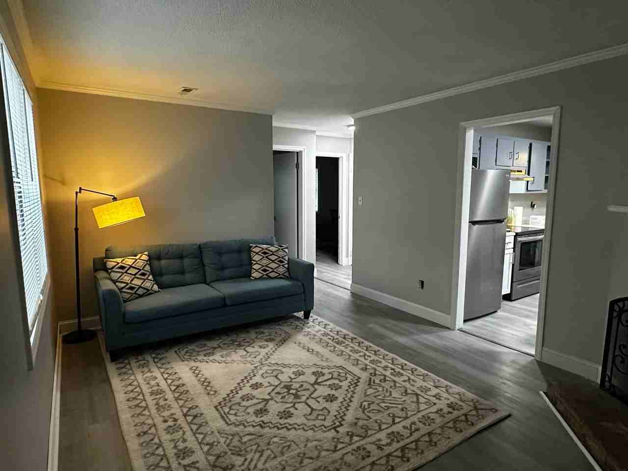 1325 Stevens Ave Ne #A - Photo 4 of 6