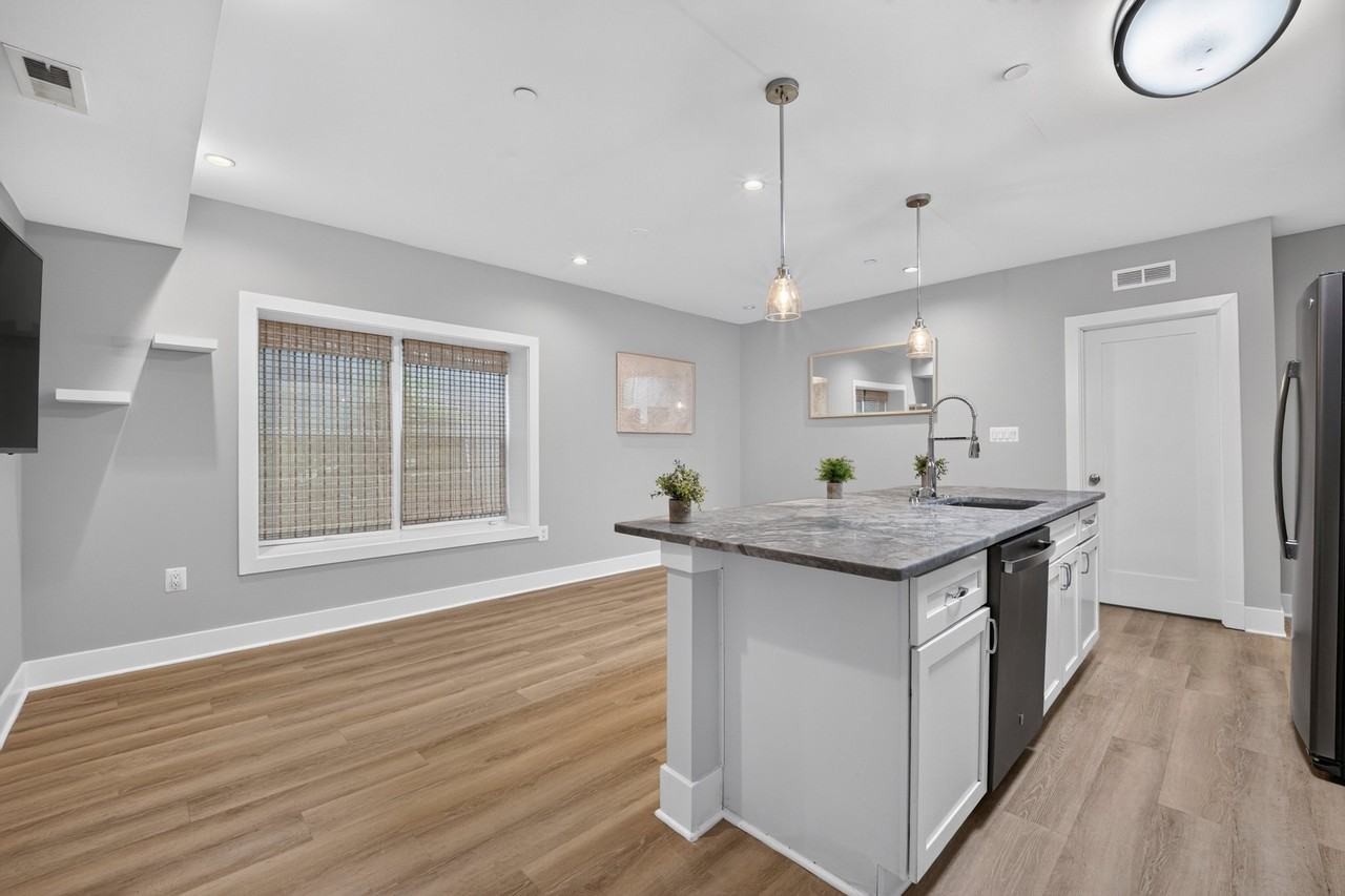 1350 Nicholson St Nw #1 - Photo 7 of 20